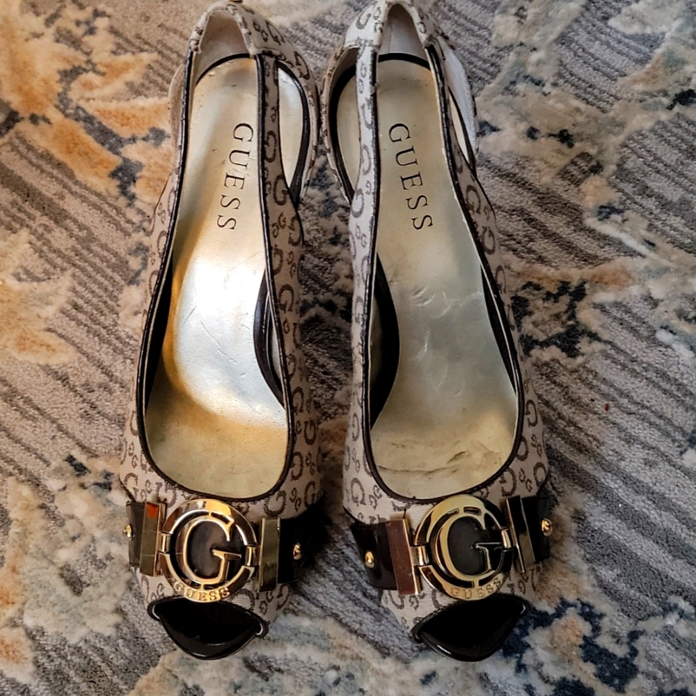 Guess Logo Heels